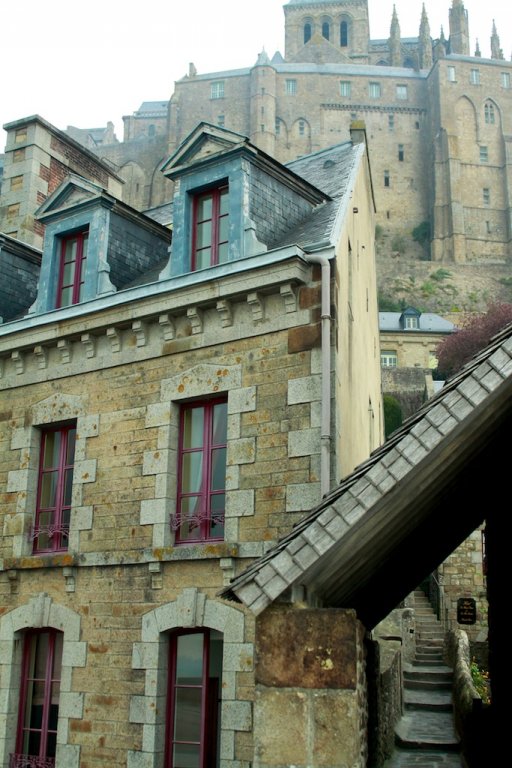 Little Hotel on the Mount